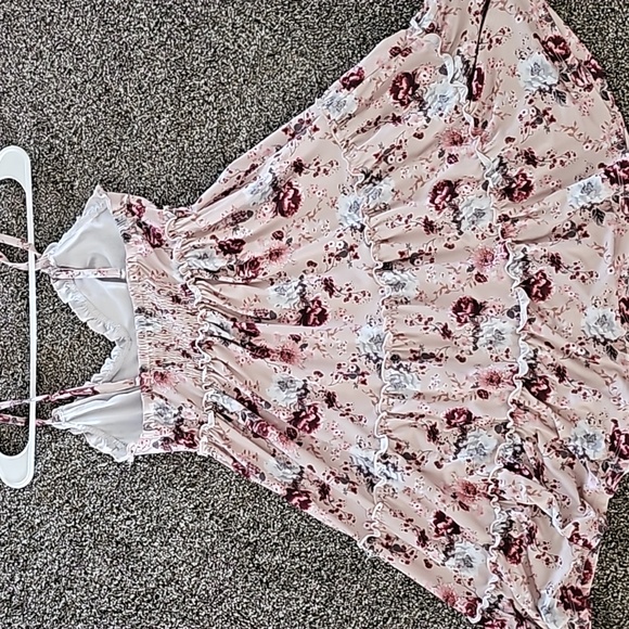 Dress - Picture 2 of 3